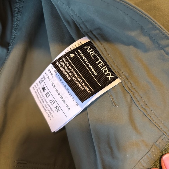 Arc'teryx women’s Forest Green Chinos - Picture 3 of 4